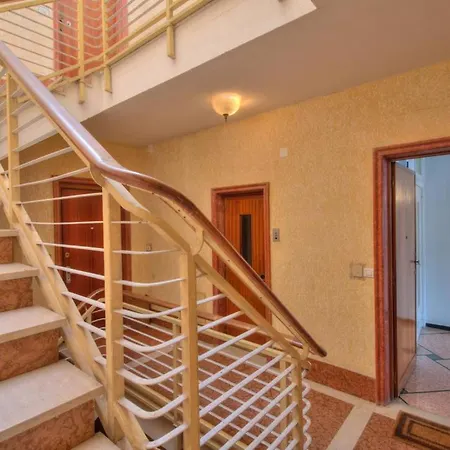 Dolce Acqua Flexyrent Terrace & Parking - No Ac *